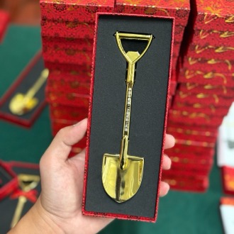 金鏟子刻字